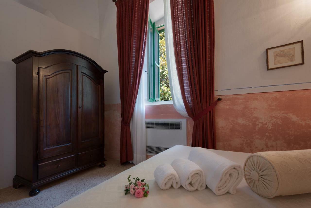 לינה וארוחת בוקר מורצ'יאנו די לאוקה Palazzo Laura מראה חיצוני תמונה